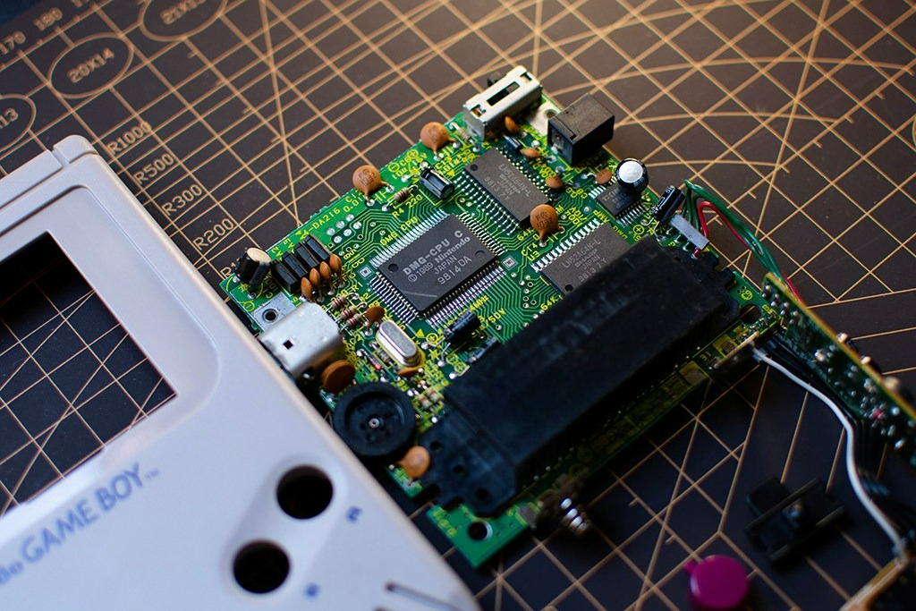 Japan Original Game Boy DMG-01 - Handheld Game Console review and price